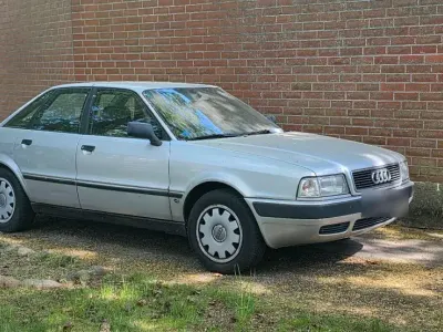 Brugt Audi 80 90 HK (66 kW) 1994 Sølv Sedan