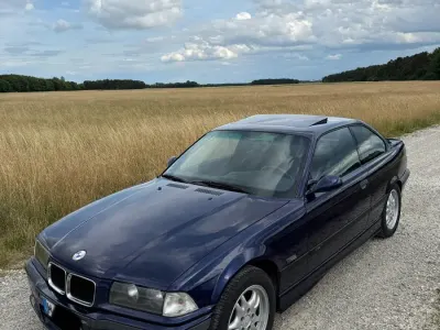 Gebraucht BMW 323 M Sport 170 PS (125 kW) 1996 Blau Coupé