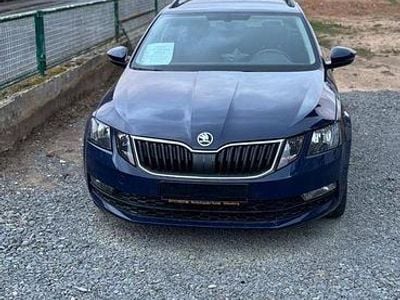 Blau Gebraucht 2017 Skoda Octavia Clever Kombi | 13.499 € (Fairer Preis)