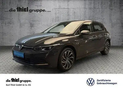 Brugt VW Golf VIII Style 150 HK (110 kW) 2024 Grå Sedan