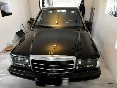 Brugt Mercedes 190 105 HK (77 kW) 1989 Sort Sedan