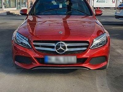 Gebraucht Mercedes C250 Avantgarde 204 PS (150 kW) 2017 Rot Kombi