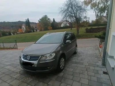 Gebraucht VW Touran 140 PS (102 kW) 2009 Van / Kleinbus