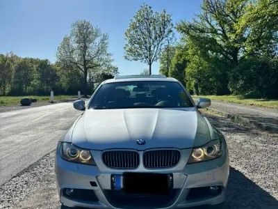 Używany BMW 320 177 KM (130 kW) 2009 Sedan/Limuzyna
