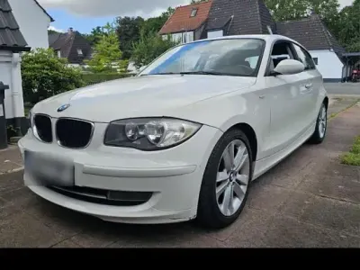 Gebraucht BMW 116 122 PS (89 kW) 2009 Weiß Kleinwagen