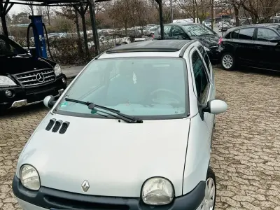 Używany Renault Twingo 59 KM (43 kW) 2004 Srebrny Hatchback