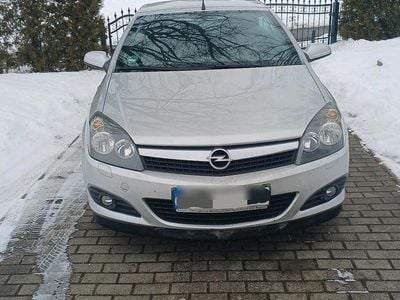 Silber Gebraucht 2006 Opel Astra Cabriolet Edition Cabrio | 1.990 € (Fairer Preis)