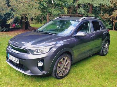 Grau Gebraucht 2019 Kia Stonic Platinum SUV | 14.000 € (Fairer Preis)