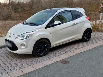 Używany Ford Ka 69 KM (50 kW) 2010 Biały Hatchback