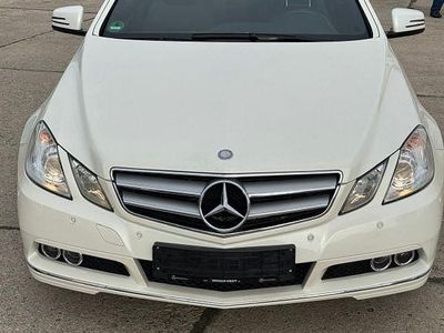 Mercedes E200