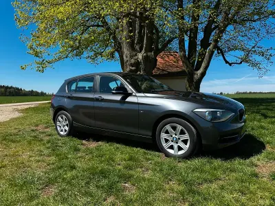 Usata BMW 116 Sport Line 136 CV (100 kW) 2013 Grigio Utilitaria