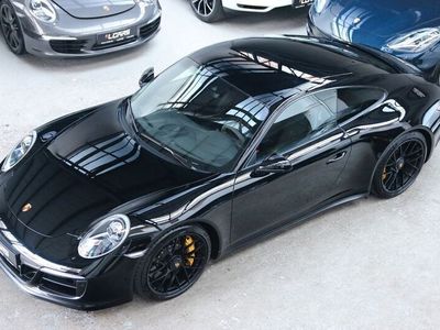 Porsche 911 Carrera 4 GTS