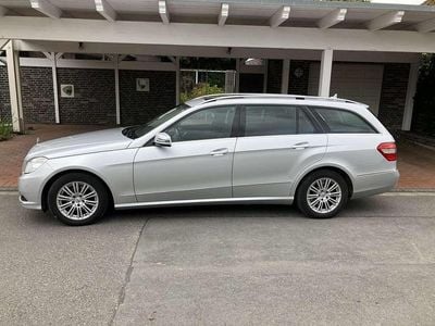 Mercedes E220