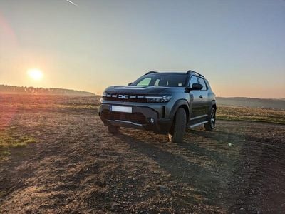 Grün Gebraucht 2024 Dacia Duster Journey SUV | 25.250 € (Guter Preis)