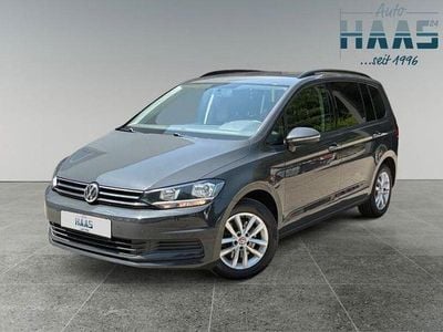 Gebraucht VW Touran Comfortline 116 PS (85 kW) 2018 Grau Van / Kleinbus