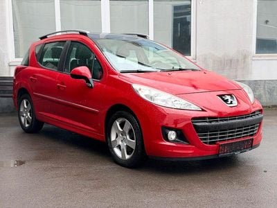 Gebraucht Peugeot 207 CC 120 PS (88 kW) 2012 Rot Cabrio