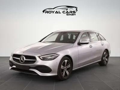 Gebraucht Mercedes C200 163 PS (119 kW) 2023 Hightech silber Kombi