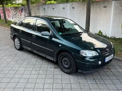Gebraucht Opel Astra 75 PS (55 kW) 1998 Grün Limousine
