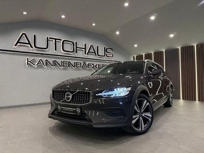 Usata Volvo V60 CC Plus 197 CV (144 kW) 2023 Grigio Station wagon