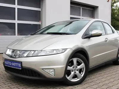 Gebraucht Honda Civic 83 PS (61 kW) 2008 Silber Limousine