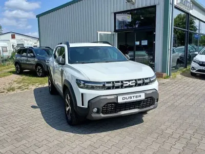 Neu Dacia Duster Journey 158 PS (116 kW) 2025 Arktisweiß SUV
