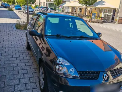Gebraucht Renault Clio Authentique 75 PS (55 kW) 2026 Schwarz Kleinwagen