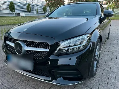 Gebraucht Mercedes C180 AMG line 156 PS (114 kW) 2018 Schwarz Cabrio