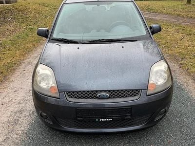 Gebraucht Ford Fiesta 75 PS (55 kW) 2007 Blau Kleinwagen