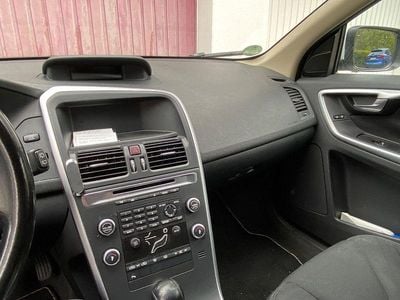 Second-hand Volvo XC60 163 CP (119 kW) 2009 Alb SUV