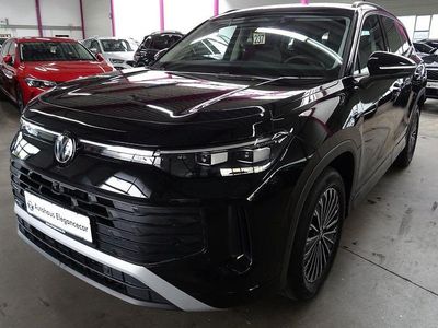 Grenadillschwarz metallic Gebraucht 2025 VW Tayron Life SUV | 39.949 €