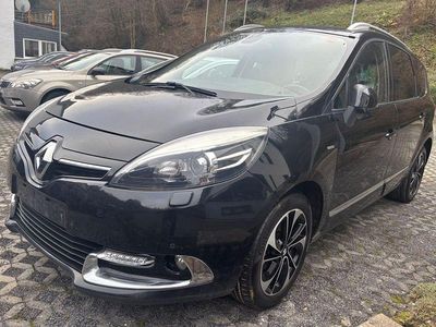Schwarz Gebraucht 2016 Renault Scénic III Bose Edition SUV | 4.388 € (Fairer Preis)