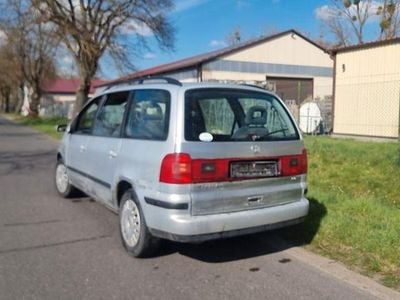 Second-hand VW Sharan 116 CP (85 kW) 2001 Monovolum