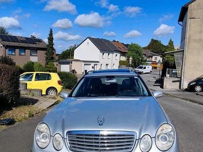 Mercedes E280