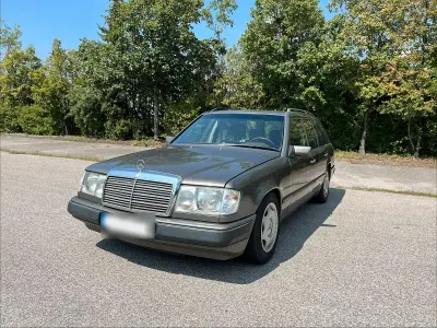 Gebraucht Mercedes E250 90 PS (66 kW) 1988 Grau Kombi