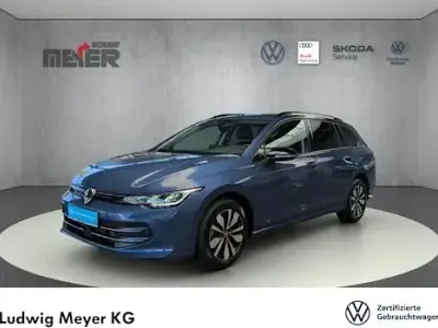 Gebraucht VW Golf VIII Goal 116 PS (85 kW) 2025 Anemonenblau Kombi