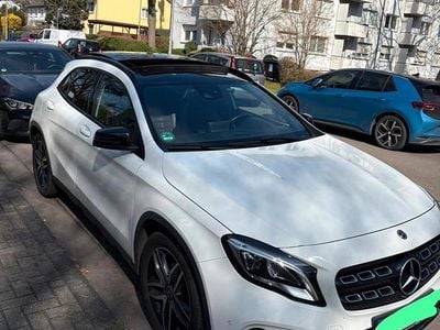 Gebraucht Mercedes GLA200 156 PS (114 kW) 2018 Weiß SUV