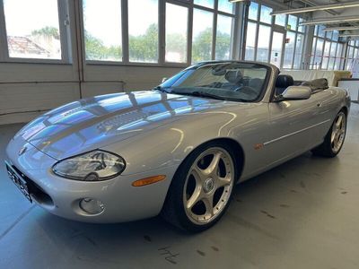 Jaguar XKR