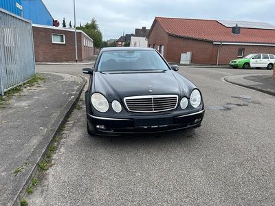 Mercedes E200