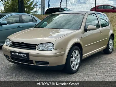 Gebraucht VW Golf IV Pacific 75 PS (55 kW) 2003 Gold Limousine