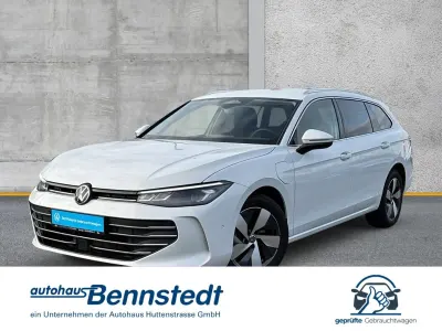 Gebraucht VW Passat Business 204 PS (150 kW) 2025 Weiß Kombi