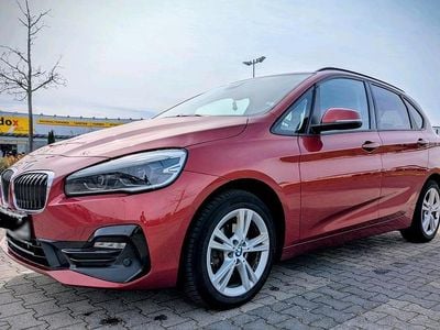 Usata BMW 218 Sport Line 150 CV (110 kW) 2018 Rosso Station wagon