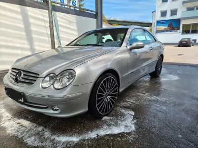 Gebraucht Mercedes CLK320 Elegance 218 PS (160 kW) 2003 Silber Coupé
