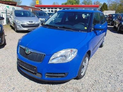 Używany Skoda Fabia Ambiente 105 KM (77 kW) 2009 Niebieski Kombi