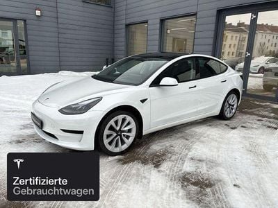 Weiß Gebraucht 2022 Tesla Model 3 RWD Limousine | 28.200 € (Fairer Preis)