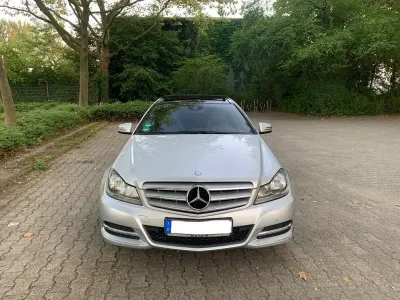 Gebraucht Mercedes C220 170 PS (125 kW) 2012 Silber Coupé