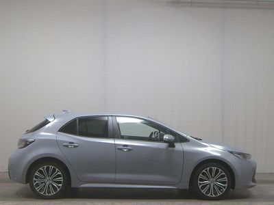 Grau Gebraucht 2022 Toyota Corolla Team Limousine | 20.480 € (Guter Preis)