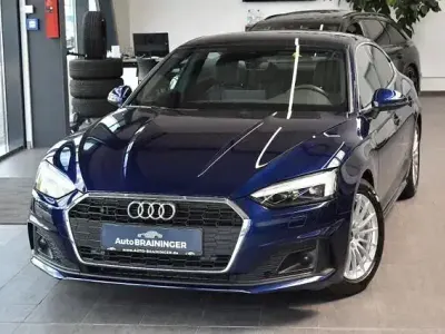 Gebraucht Audi A5 Sportback Ambiente 204 PS (150 kW) 2023 Blau Kleinwagen
