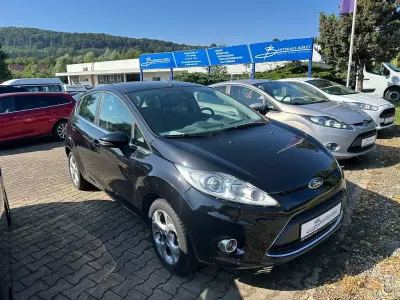 Gebraucht Ford Fiesta Titanium 82 PS (60 kW) 2010 Schwarz Kleinwagen