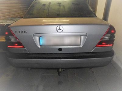 Mercedes 180