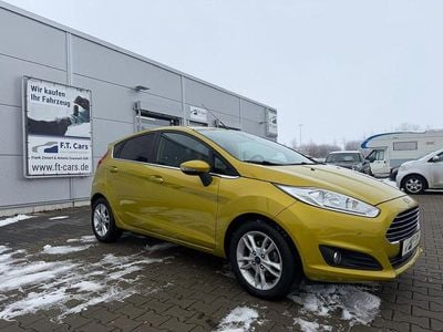 Gelb Gebraucht 2015 Ford Fiesta Titanium Limousine | 6.980 € (Fairer Preis)